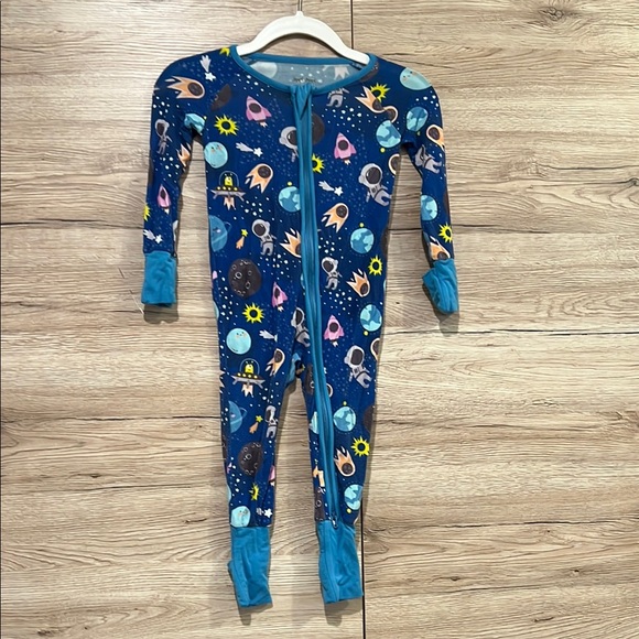 Little Sleepies Other - Little sleepies 6-12m one pice